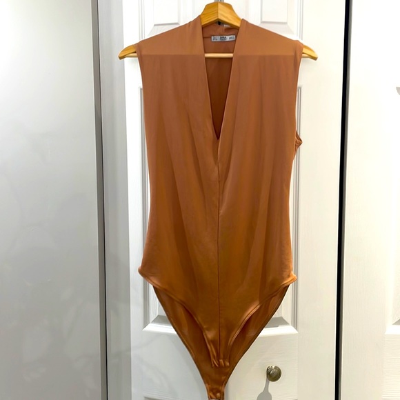 Zara Tops - Zara bodysuit